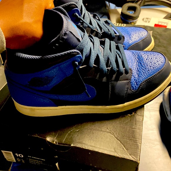 Jordan Other - Air Jordan 1 Mid